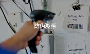 αԴ